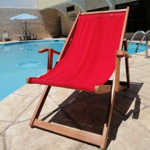 silla playera nicaragüense roja